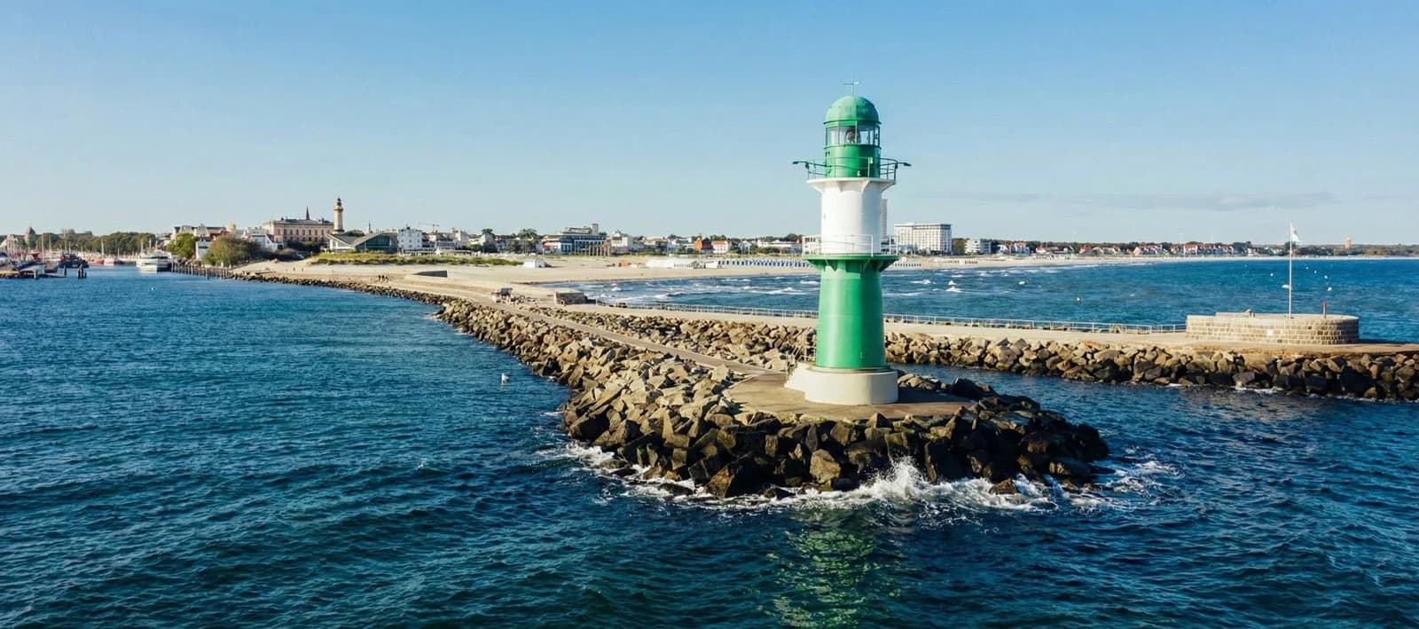 Strand und Küste in Warnemünde